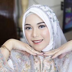 Paket MUA dan Paket Backdrop Lamaran Tangerang